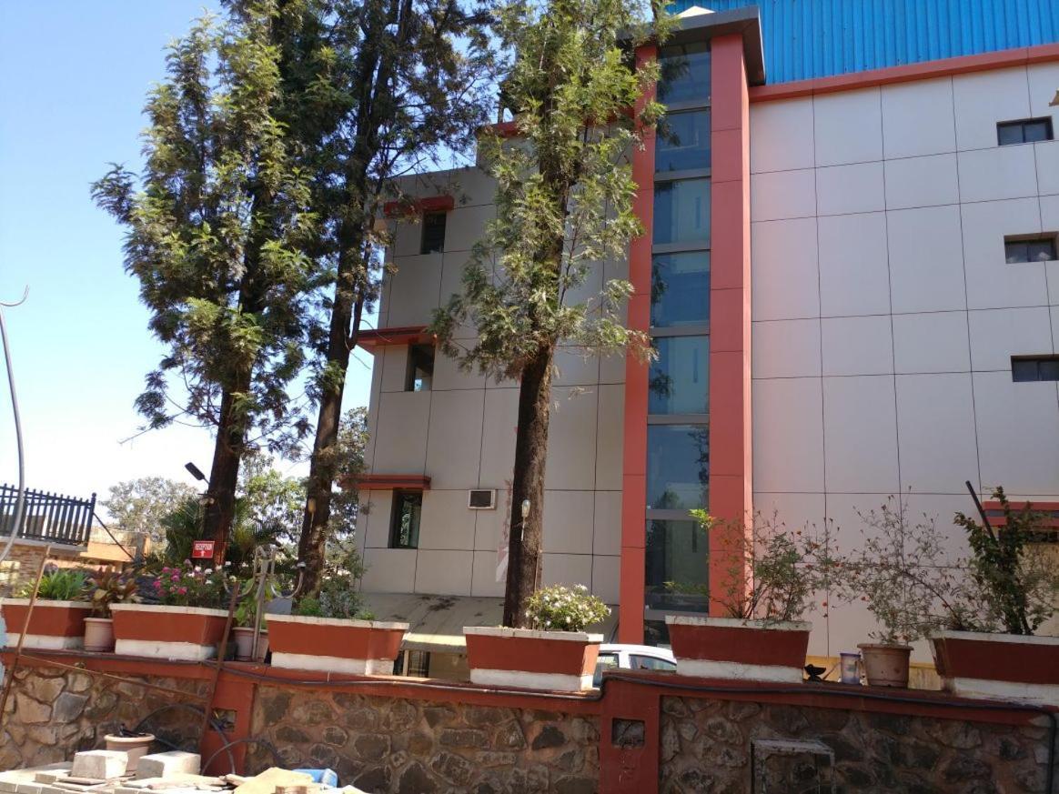 Hotel Rahil Plaza Panchgani Εξωτερικό φωτογραφία